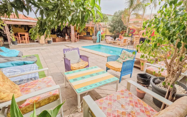 Los Amigos Nest Hostel