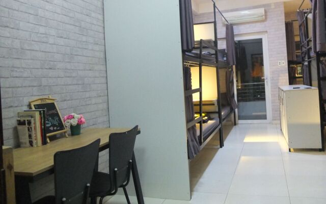 S Phuot Airport Hostel