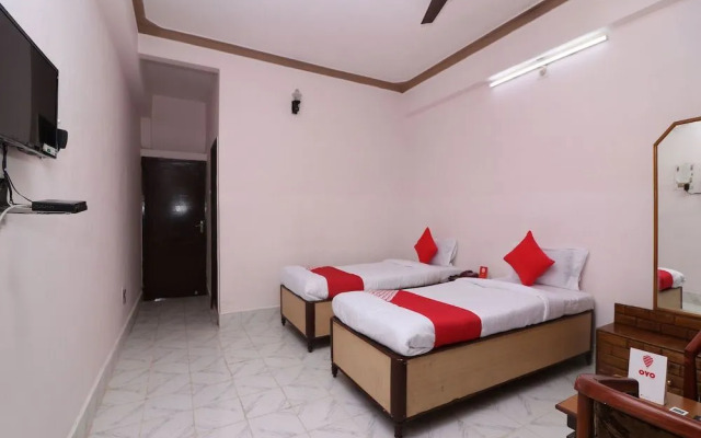 OYO 16112 Hotel Uruvela International