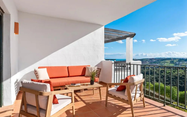 Panoramic Flat in Casares M56