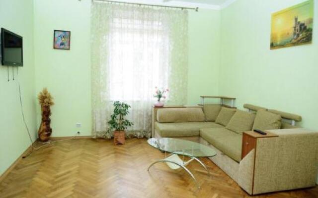 Lviv's Prospekt Shevchenka Apartments