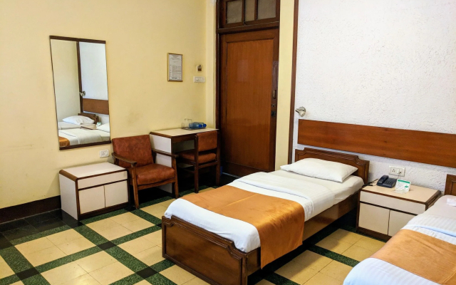 Sea Green South Hotel