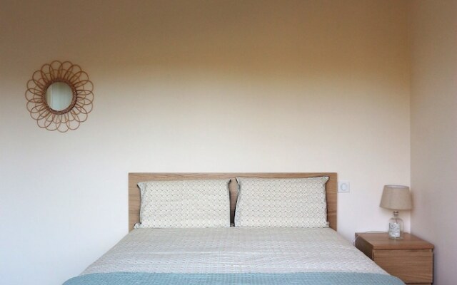 Maison avec piscine intérieure