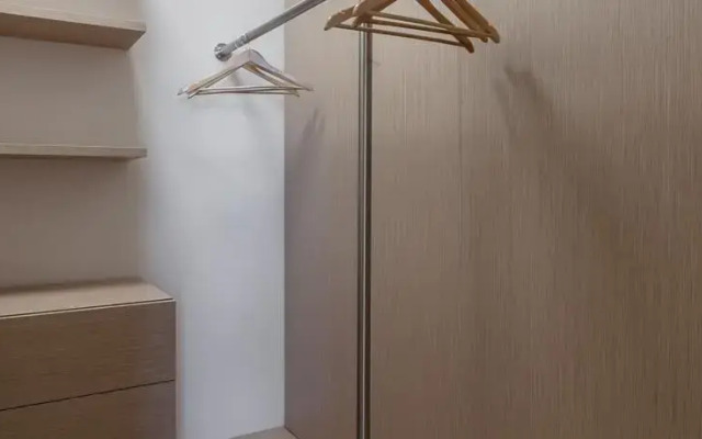 Aria Luxury in Skyscraper