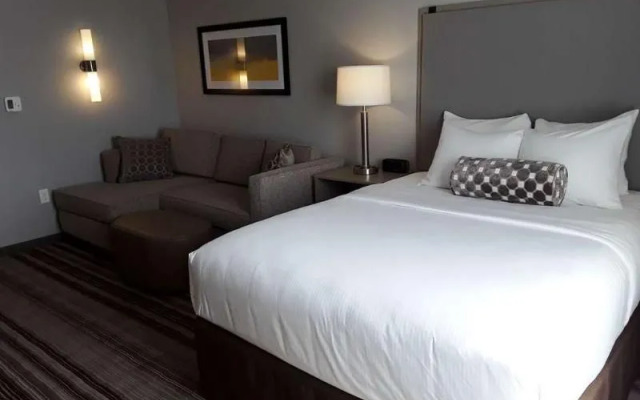 Hawthorn Suites By Wyndham Loveland