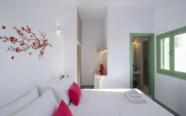 White Orchid Cave House & Studio