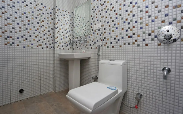 OYO 30916 Agk Residency