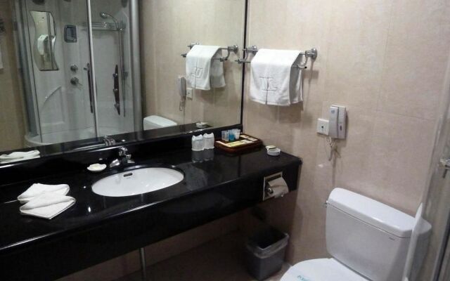 Liangyuan International Hotel - Suining