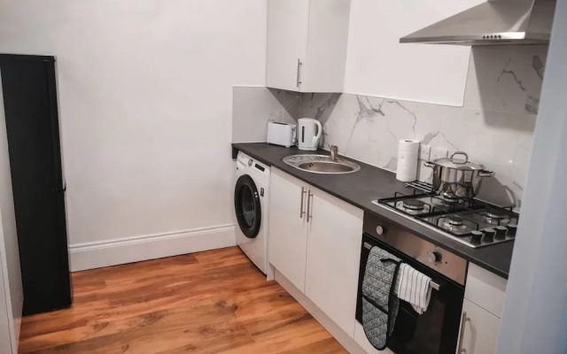 SH Apartments - Dixon Street