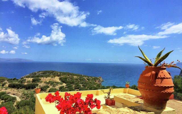 Modern Apartment in Agios Nikolaos Near Sea