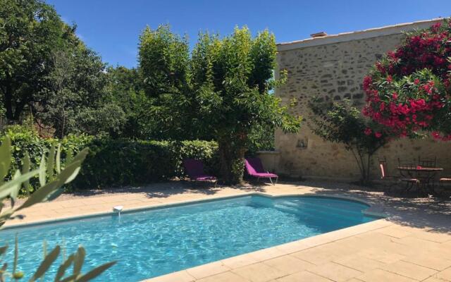 Maison Des Bourgades