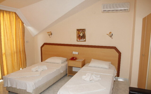 Swans 1 Hotel