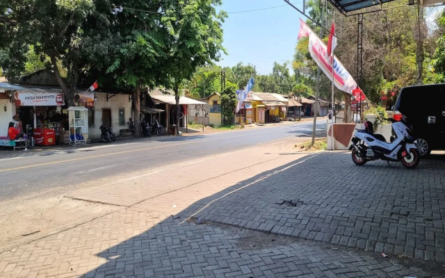 Hotel O New Asembagus 3