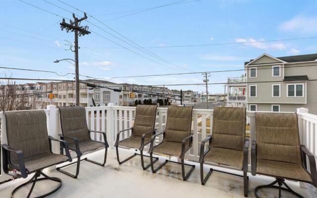 355 E 24th Ave, Unit 1