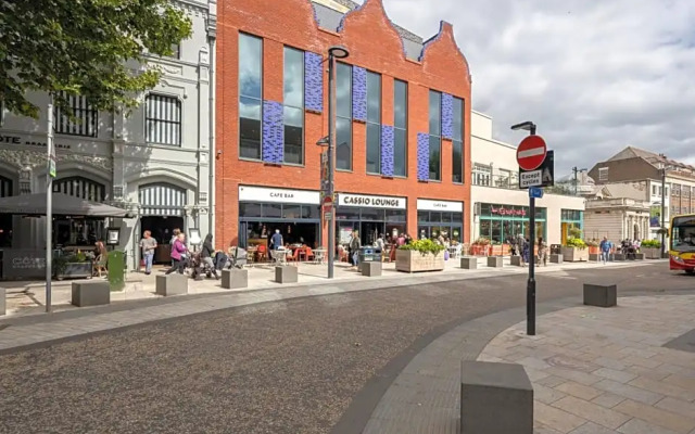 Watford central serviced apartments