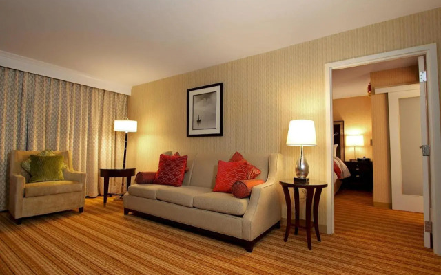 Holiday Inn Select Memphis East