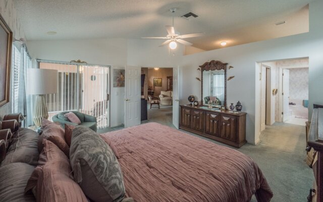 Lopez Lane 1302 by White Pelican VR