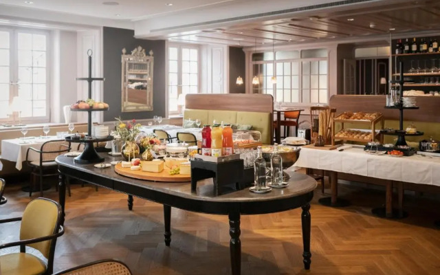 La Couronne Atelier Dependance