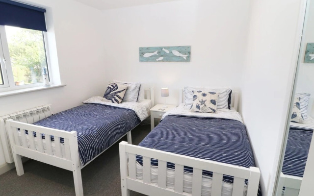 21 Llwyn Gwalch Estate