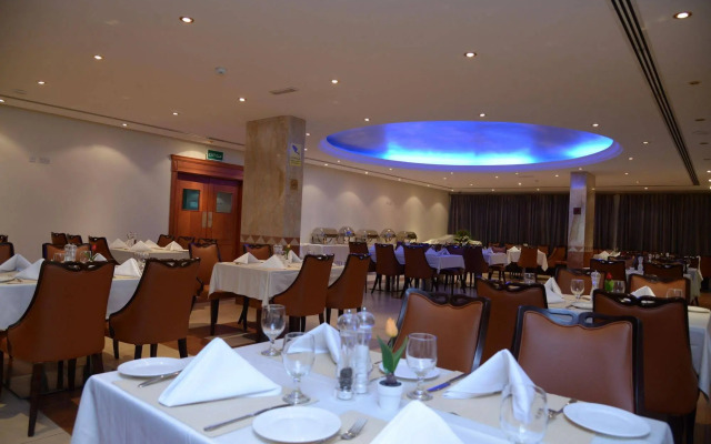 Al Madina Suites Doha