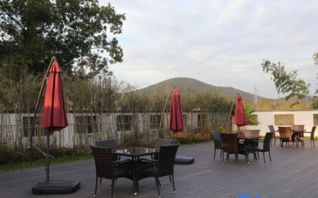 Zhuoyue Health Hot Spring Homestay