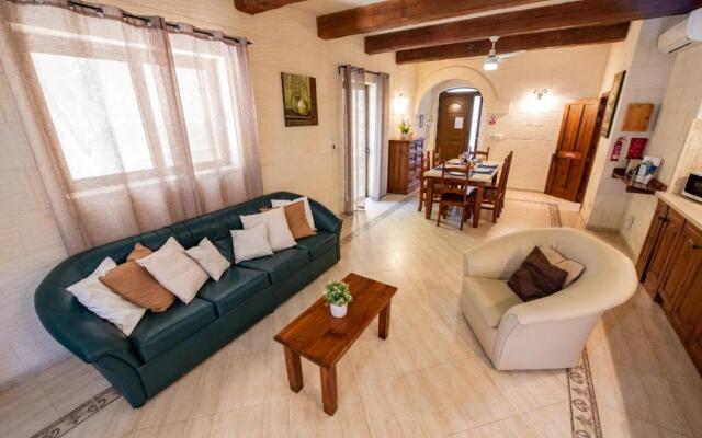 Ta Lucija 2 Bedroom Villa With Private Pool