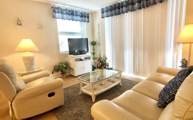 Bonita Beach & Tennis Condo