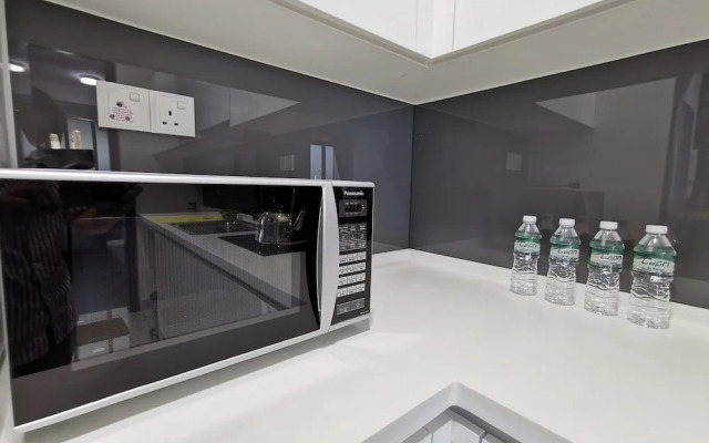 Almas Puteri Harbour By Squarenest