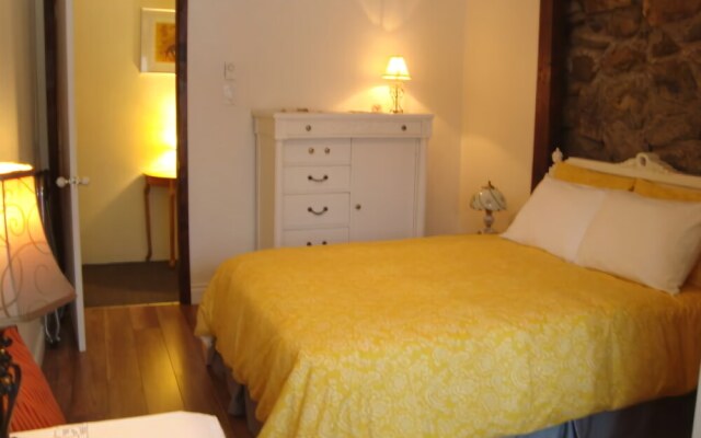 Ancestral Knowlton B&B