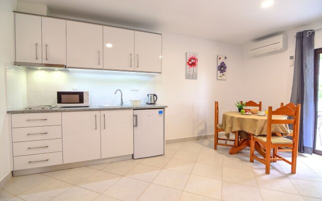 Apartamentos Vale de Carros by Umbral