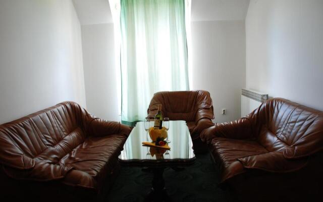 Imzit Hotel