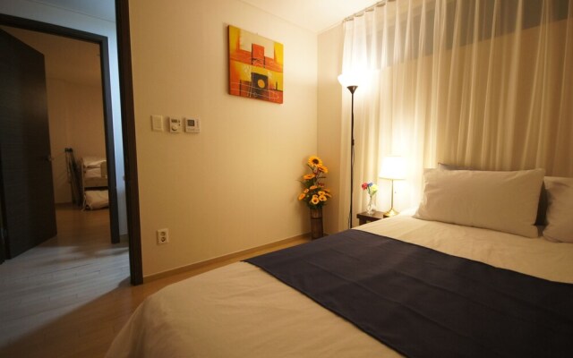 The New Joy House Gongdeok