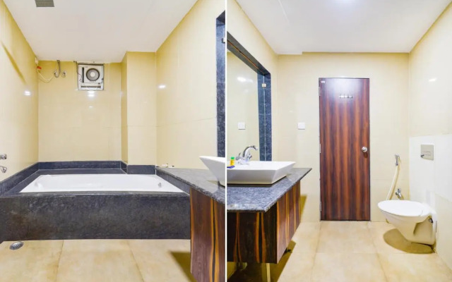 FabHotel Pentagon Next