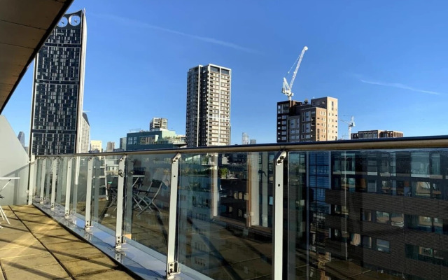 Stylish 2 Bedroom Apartment