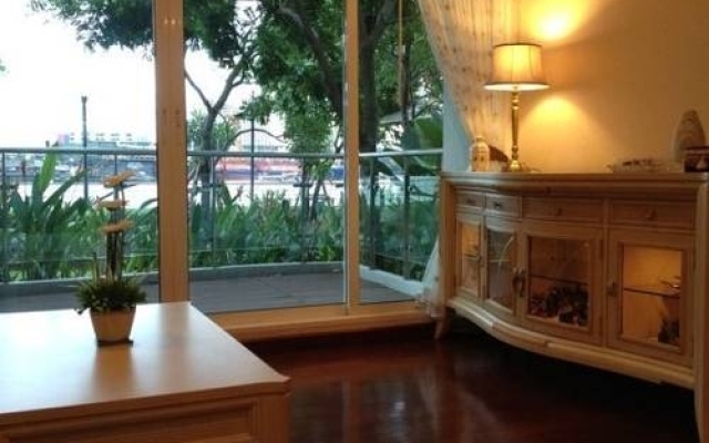 Chao Phraya River Front Villa