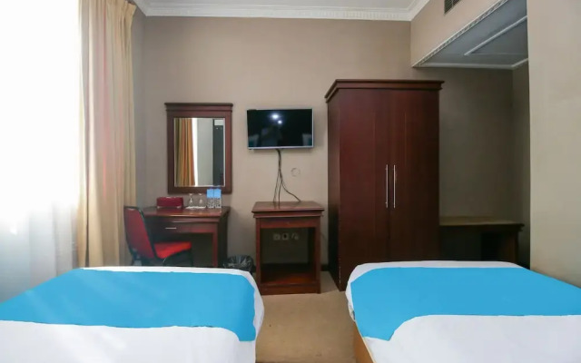 Idola Hotel