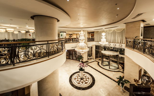 Super Candle Hotel