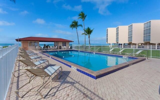 John's Dolphin Way Condo