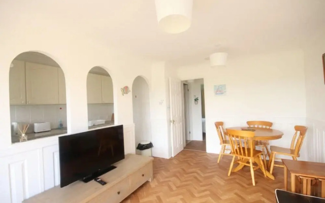43G Medmerry Park 2 Bedroom Chalet