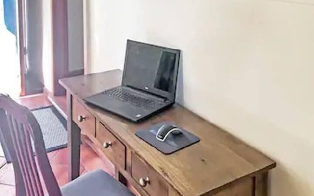 Rye Sleeps 10, Great Weekender