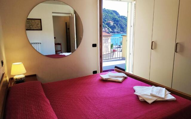 Monia House Sea View