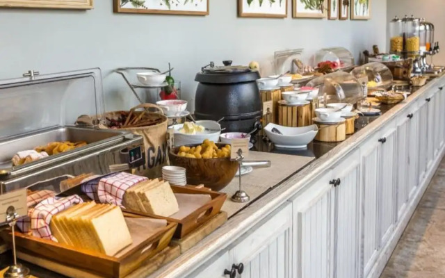 Hotel KHS Landmark Prayagraj - The Boutique Hotel