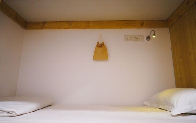 Nap Manor Hostels