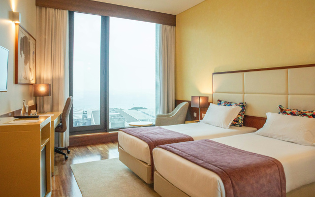 VIP Executive Art's Hotel