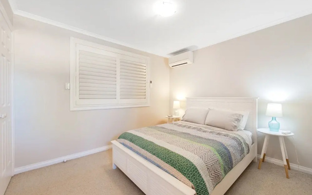 Occy's at Fingal Bay