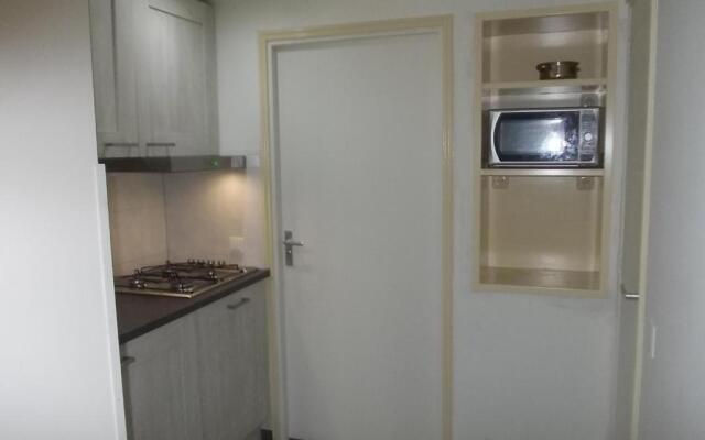 Apartment + Studios Insulinde