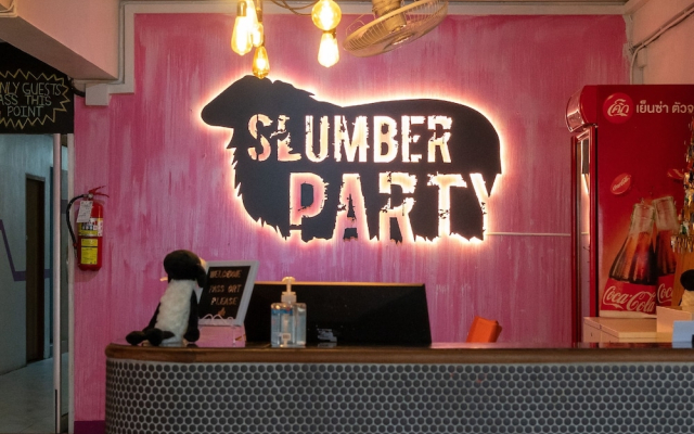 Slumber Party Koh Phagnan Beach