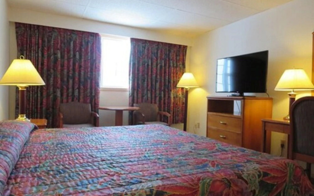 Town and Mountain Hotel