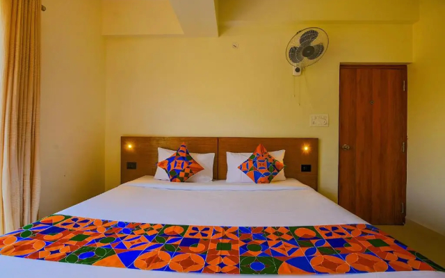 Fabhotel Gr Lake View