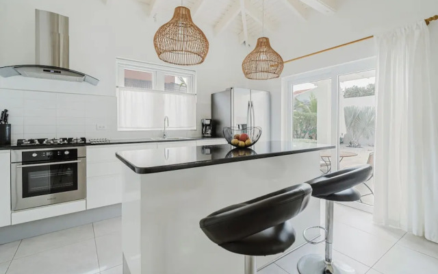 Paradise Aruba - 4 Bedroom Private Pool